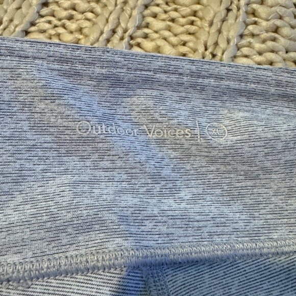 Outdoor Voices Warmup cropped Legging In Dove Ash Color woman’s size XL gray whi - Picture 6 of 9